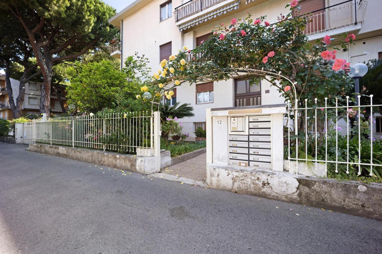 Casa Serena 12 *